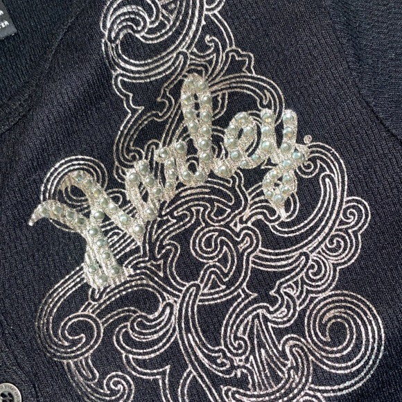 Harley Davidson long sleeve tee size small black with simple bling detail - Picture 4 of 5